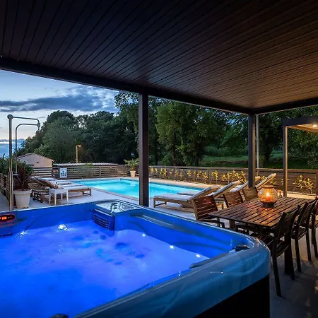 Extravagantes Nur 100 Meter Zum Mit Salzwasserpool Und Jacuzzi Апартаменты Фунтана
